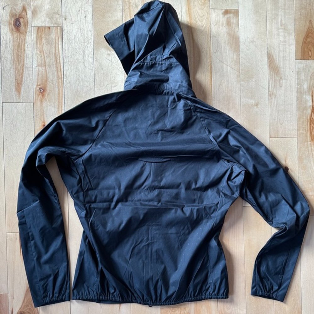 Women's Shell Jacket - Picture 4 of 6